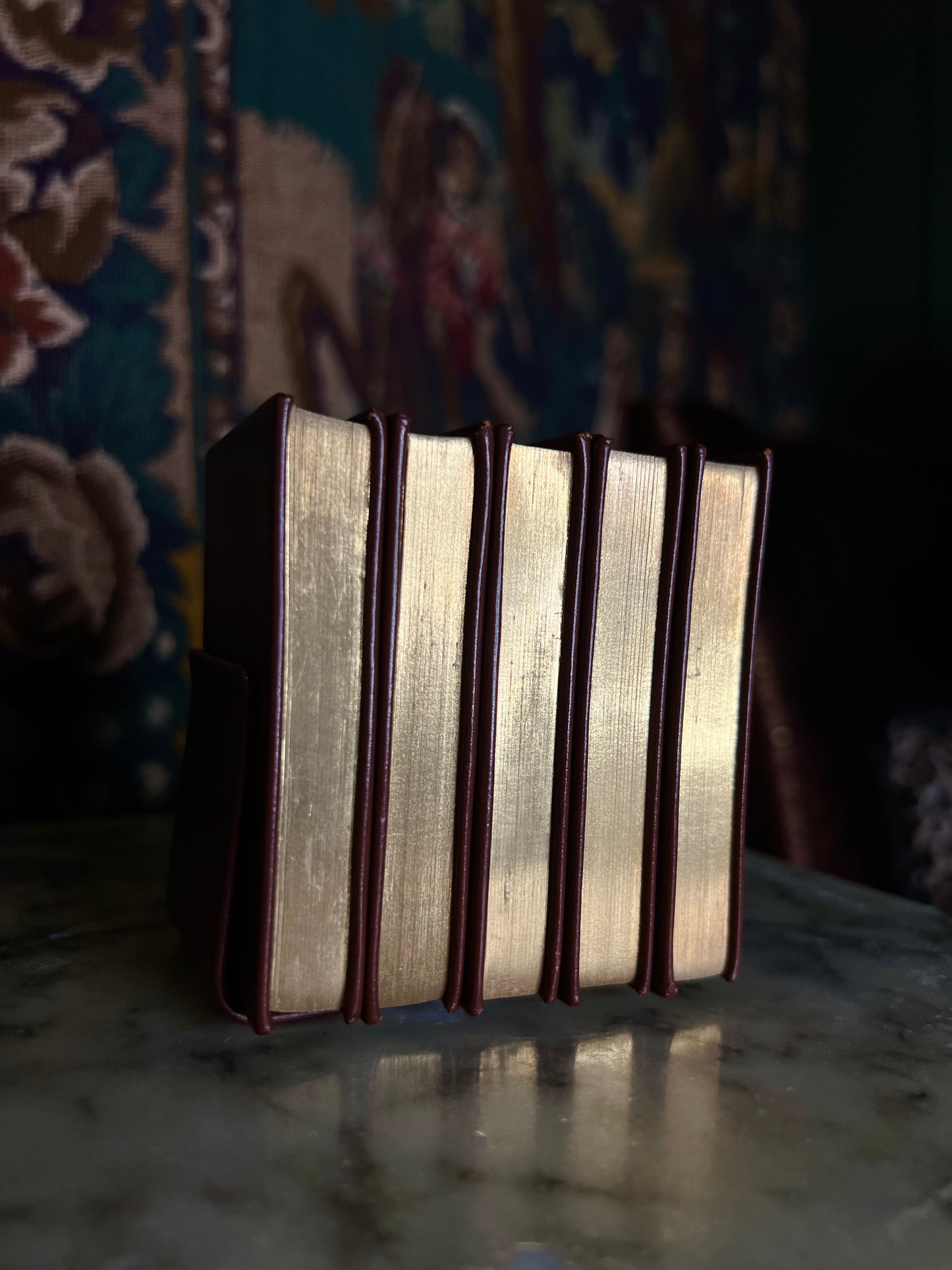 Set of 5 gilt page dictionaries