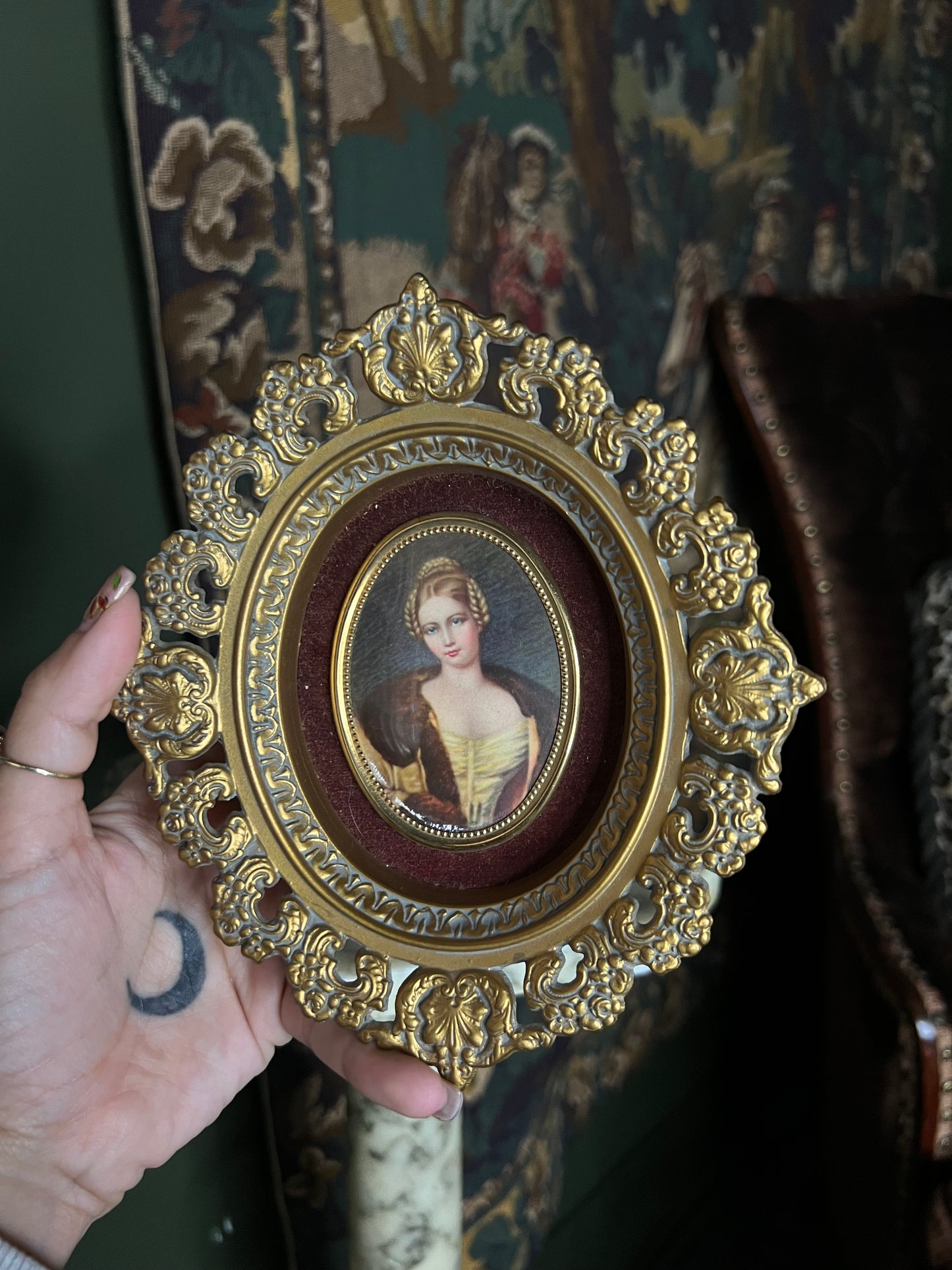 Cameo Creation Print